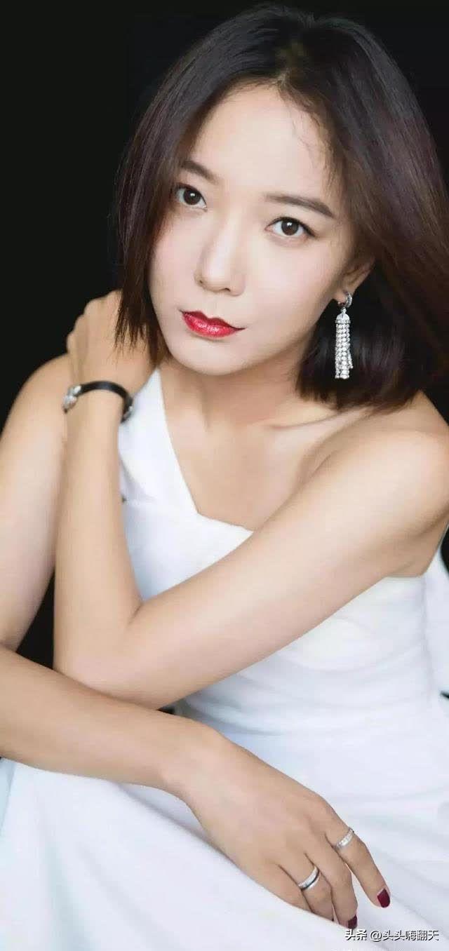 王珞丹 气质女神王珞丹，明艳妩媚，美艳动人！
