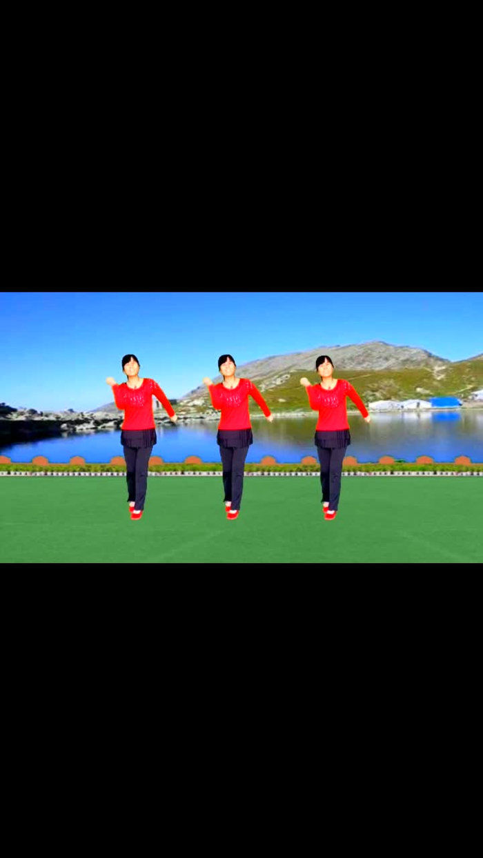 广场舞《东方红太阳升》旋律太熟悉了,歌声真是振奋人心,真好听