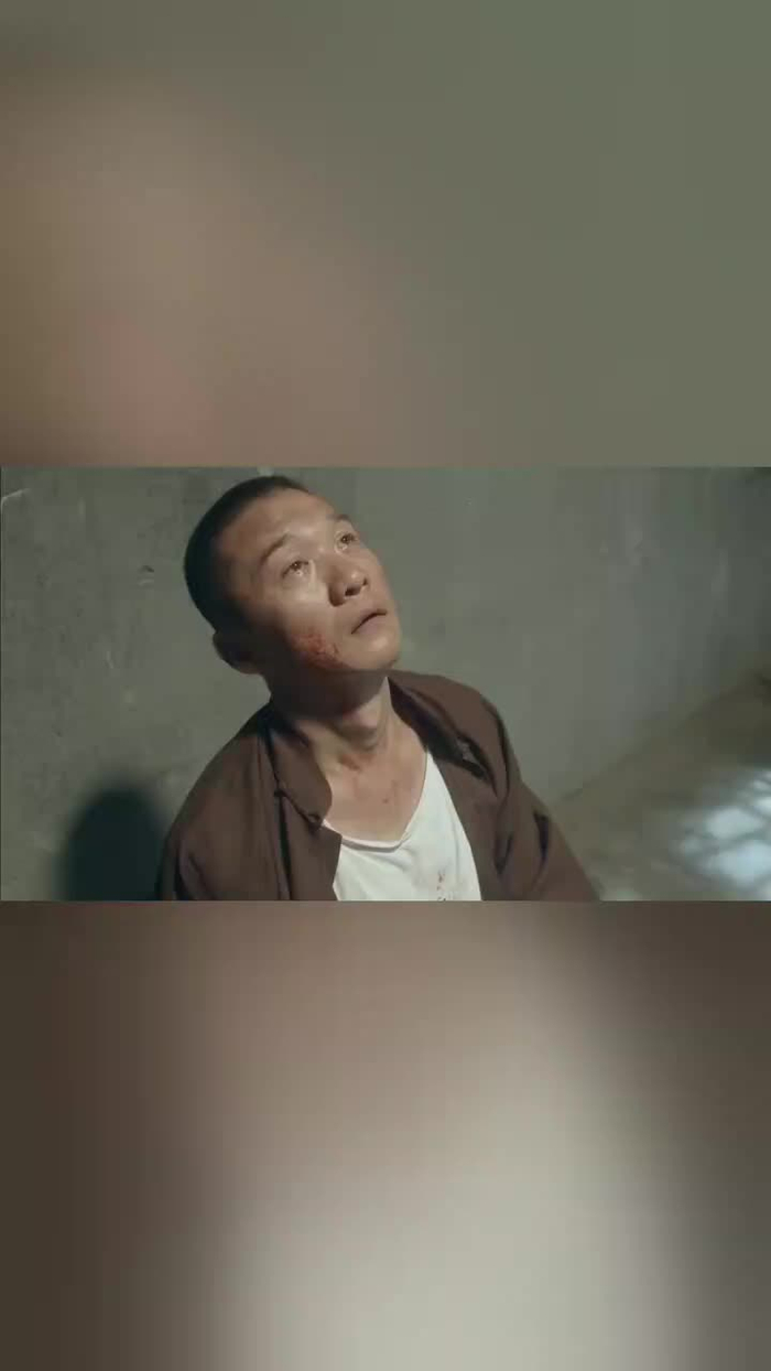 金水桥边:郑新兰回到院子里,宣布了噩耗,真是太难受了