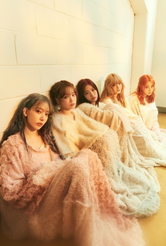 韩国女团le sserafim公布新专辑最新概念照|easy|女团|概念_新浪新闻