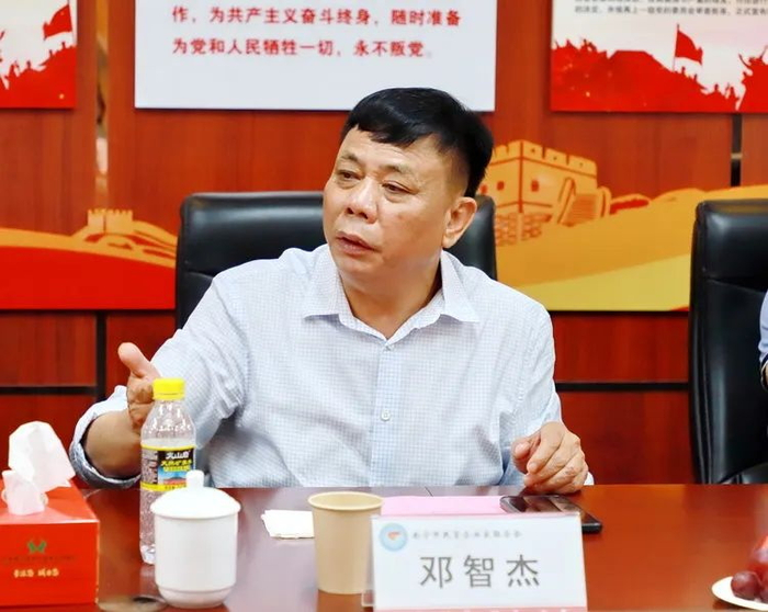 南宁市民营企业家联合会四月份会长办公日活动圆满举行