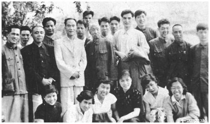 “单口大王”刘宝瑞之死：能耐比谁都大，死得比谁都惨|侯宝林|大师|马季|相声|张寿臣_新浪娱乐_新浪新闻