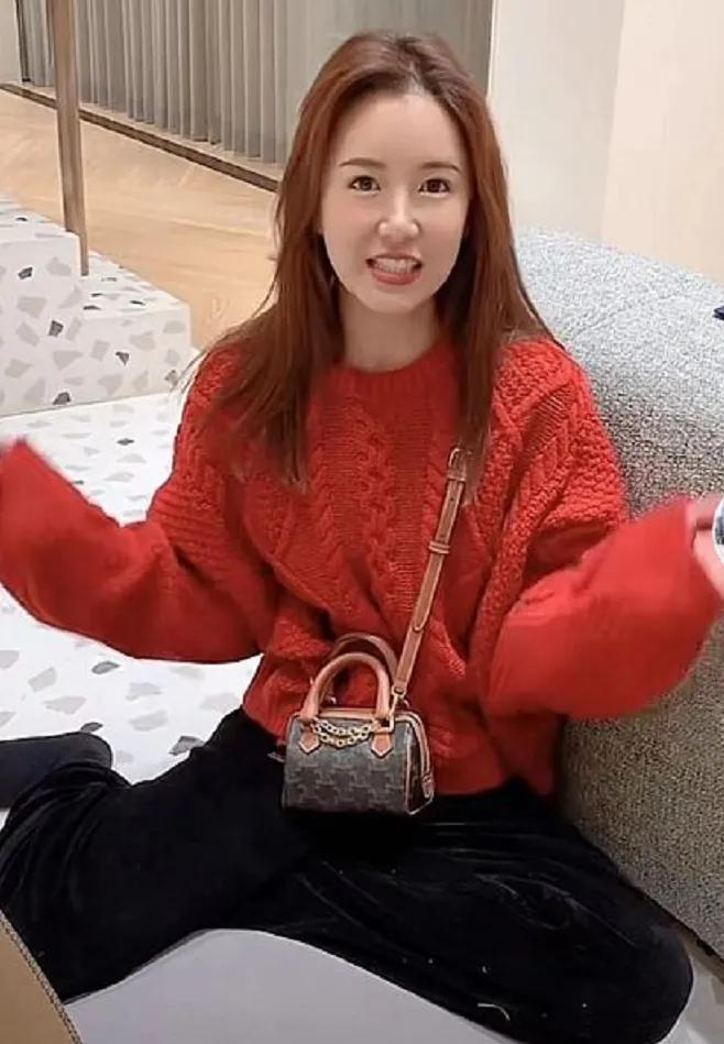 模特张子萱惊艳美照,楚楚动人!