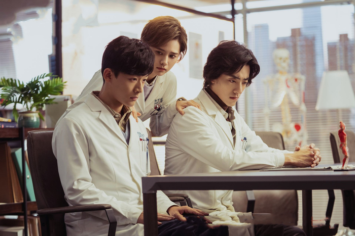 非凡医者张晚意挑战天才怪咖医生视角独特的高质量医疗剧