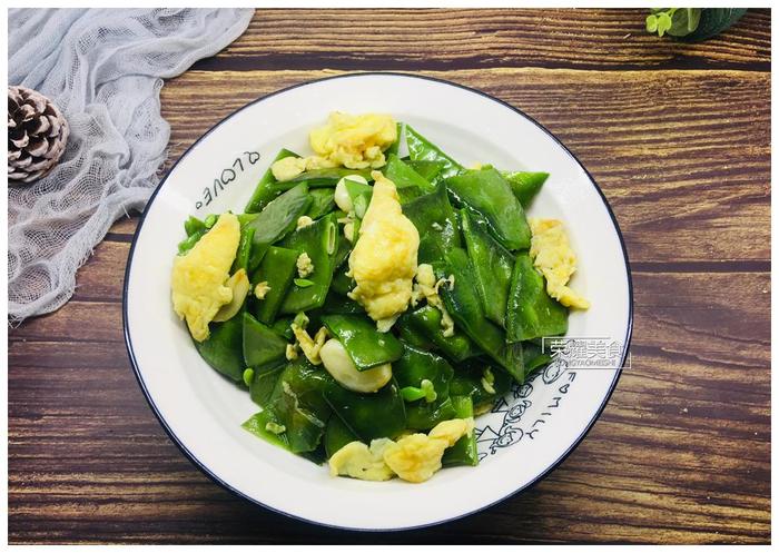 夏天多吃紫扁豆，和鸡蛋一起炒，简单美味，常吃减脂事半功倍