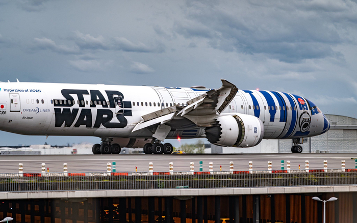全日空"星球大战"主题涂装飞机,你能看出哪些细节?__财经头条