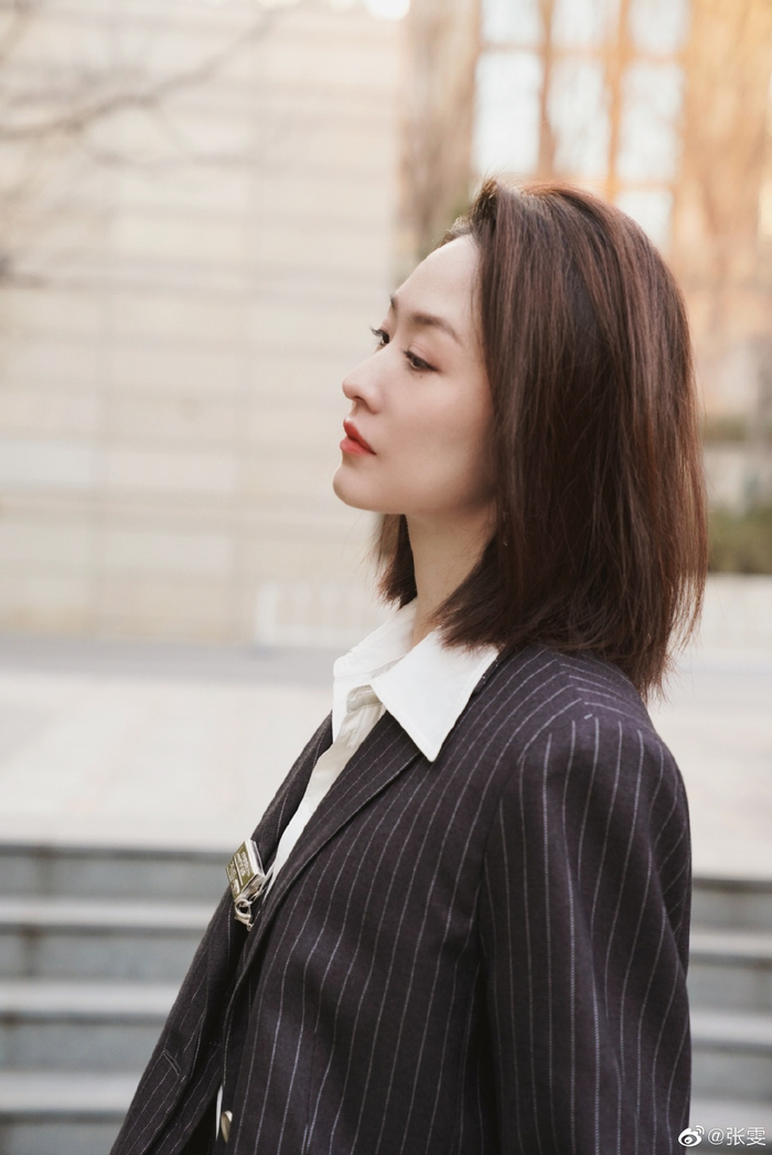 美女演员张雯迷人美照欣赏还是那么美_新浪新闻