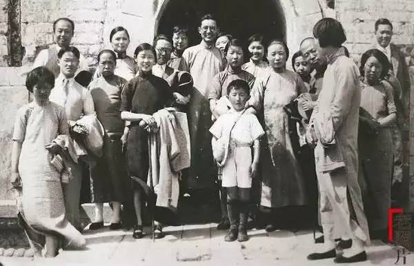 中国近代老照片记录时代的变迁