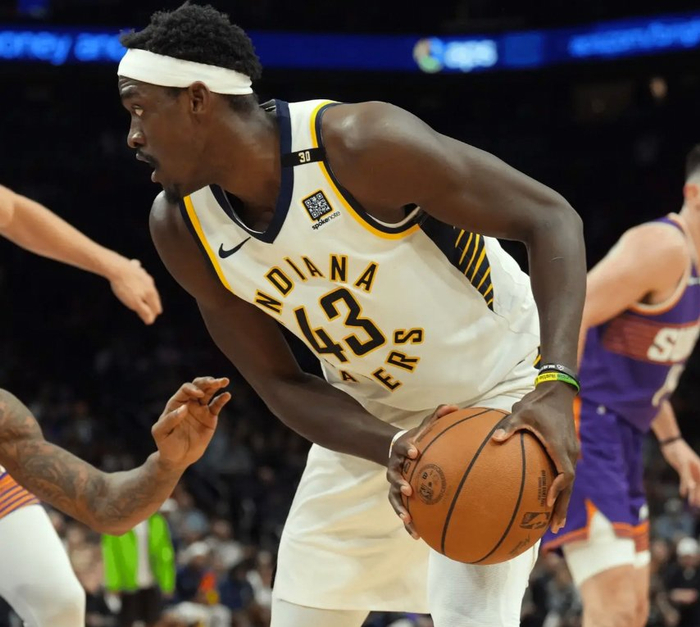 猛龙队夺冠后的西亚卡姆一度被认为是联盟新一代超级巨星,可惜了