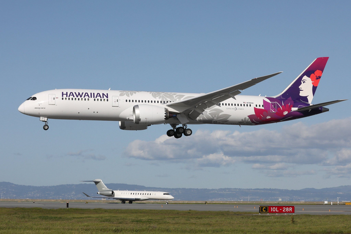 近日夏威夷航空首次运营其首架波音787