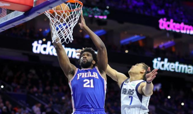 恩比德复出后球队化学反应变化对76人攻防体系的影响探讨