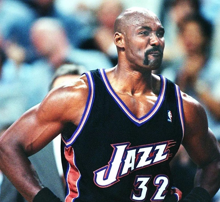 卡尔马龙的出勤率非常高,所以有着"邮差"的绰号|卡尔马龙|出勤率|绰号