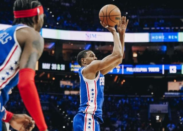 恩比德复出时间成焦点 76人接下来十场比赛将决定季后赛走向