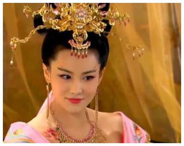 妲己睡前有个“坏习惯”,纣王很是喜爱,如今女子却不敢效仿