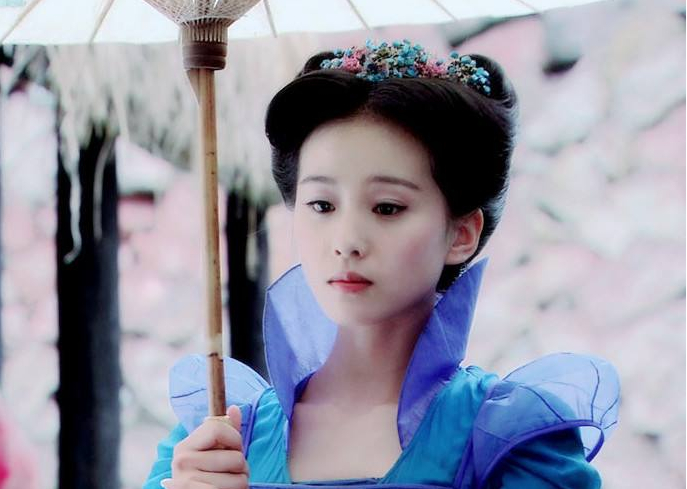 在古装剧中常出镜的“双螺髻”，到底有什么魅力？|螺髻|发髻|古装剧|头发|龙葵_新浪新闻