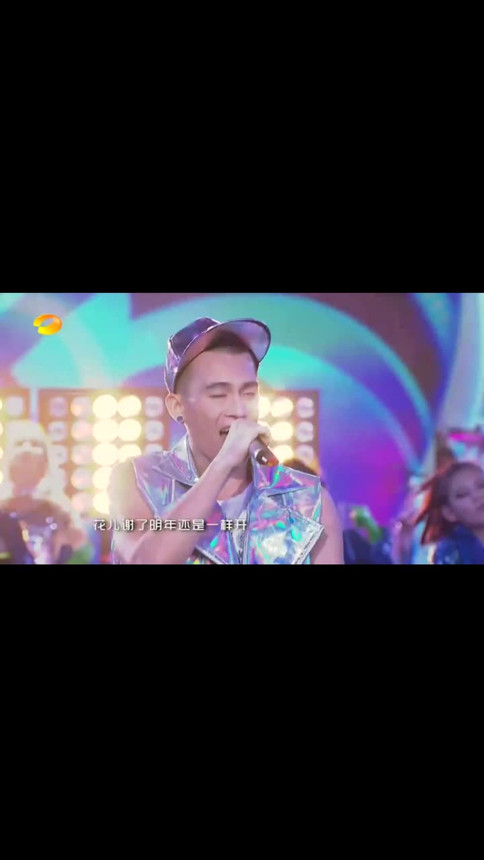 欧豪演唱摇滚版《青春歌曲》这还是印象中那首歌?果然青春回不来