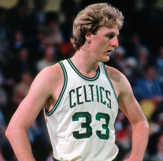 新秀赛季就入选了双一阵和全明星赛,拉里伯德比想象中的强大|拉里伯德