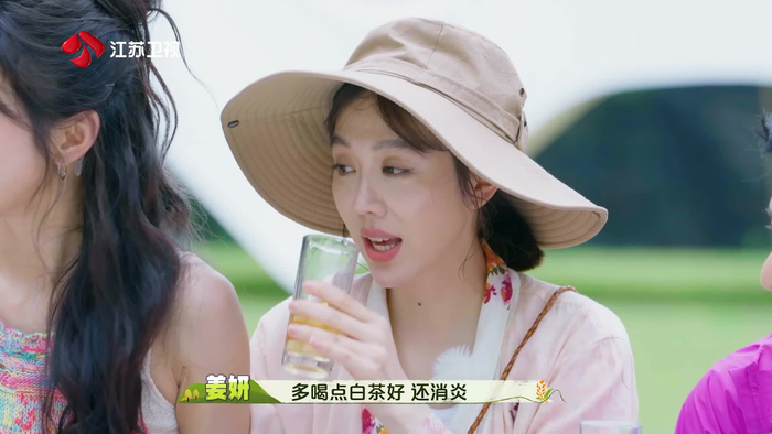 《舌尖上的乡村》姜妍宣璐姐妹花 互叫宝贝太养眼