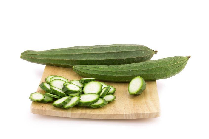 体检查出尿酸高?提醒:多吃这5种食物,有助排尿酸,痛风不来扰