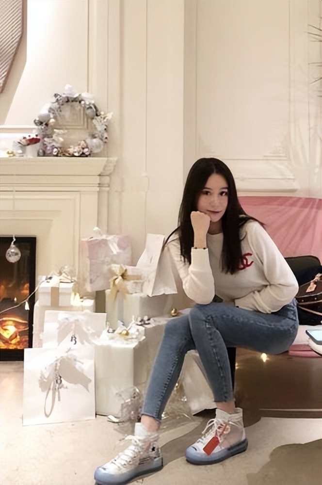 范志毅女儿罕见露面!