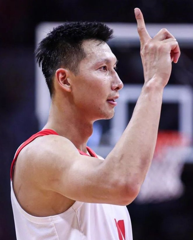 如果易建联有姚明一样的性格,易建联在nba的发展会更好|易建联|姚明