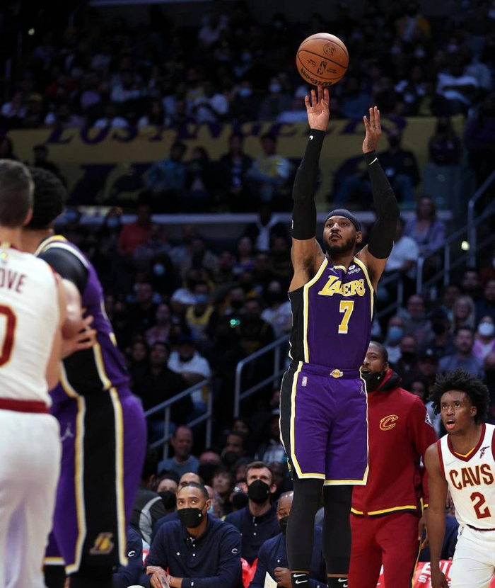 安东尼在大学时期表现有多出色大一带队夺冠被誉为ncaa的王