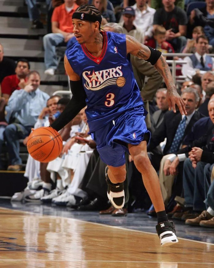 艾弗森若是愿意抱团夺冠,那么,职业生涯会有总冠军,可惜了