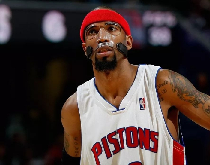 加上完美的中投,成为了超级巨星|汉密尔顿|体力|中投_新浪新闻