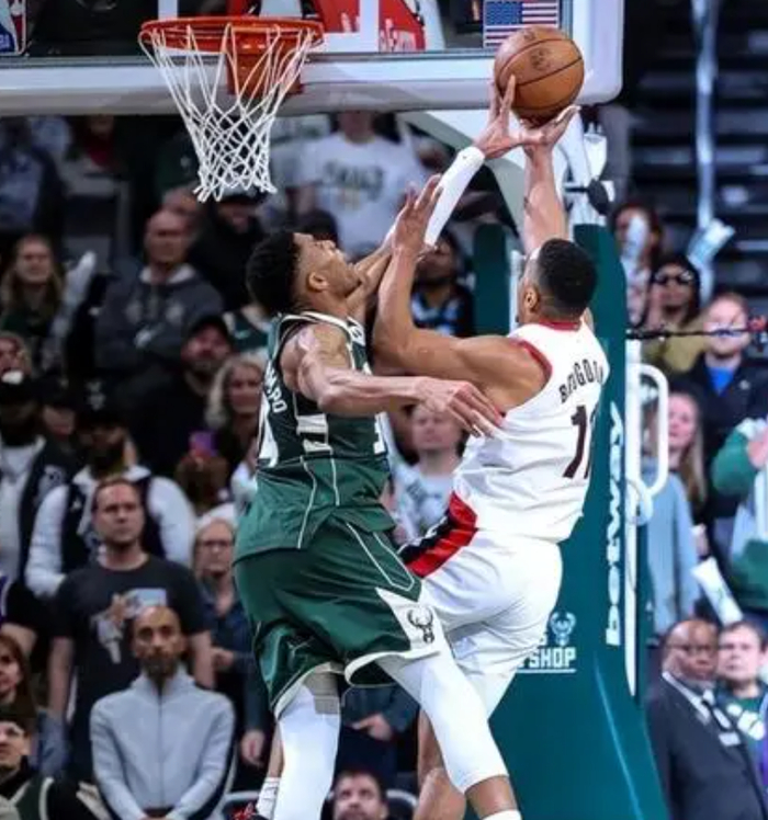 字母哥携手欧文雄鹿双核能否问鼎总冠军