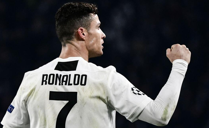 曼联成导火索,球迷:3个东家都闹翻了|c罗|尤文|曼联_新浪新闻