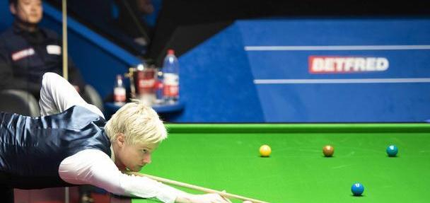 梁文博输给尼尔罗伯逊无缘正赛第二轮罗伯逊各项数据占优