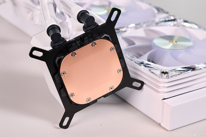 影驰星曜g360水冷散热器图赏:玩转小屏幕,随心diy