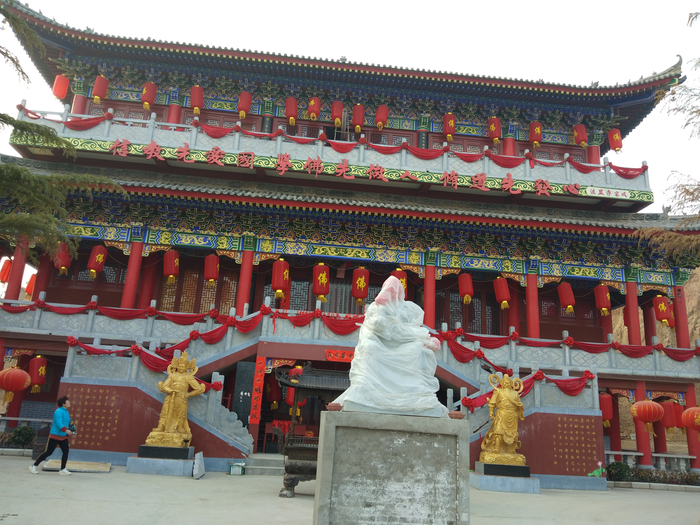 山西67法显寺卧佛贴真金