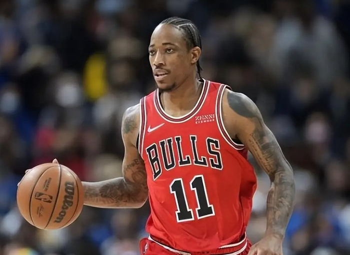 可惜夺冠失败后被猛龙队无情送走|猛龙|德罗赞|巨星_新浪新闻