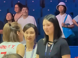 温柔落幕，向阳而生！张常宁现身世联赛，球迷暖心送祝福