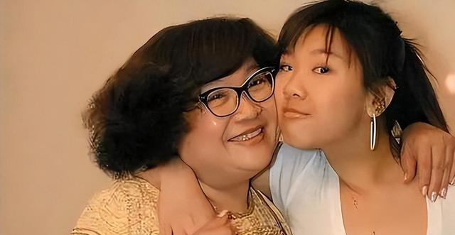 郑欣宜复工后状态大好,出演好友mv笑容满面,引起网友热议__财经头条