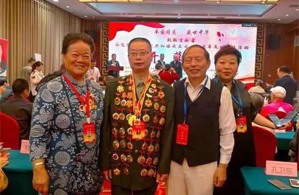 当代著名书画家,澳门大学客座教授,北京华夏邦交国礼书画院副院长