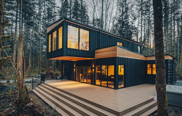 森林深处的豪华集装箱旅居体验__财经头条