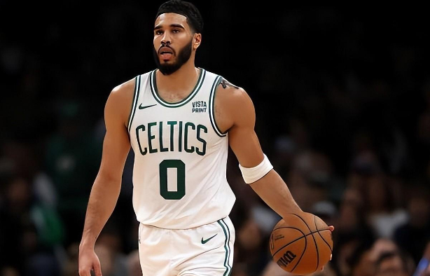 尽显领袖气质!塔图姆真是成为了凯尔特人的灵魂人物?__财经头条