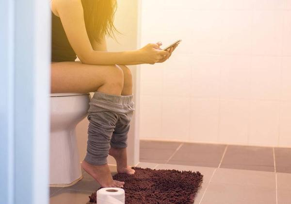 坐厕和蹲厕到底哪个更利于排便各有优缺点需根据自身选择