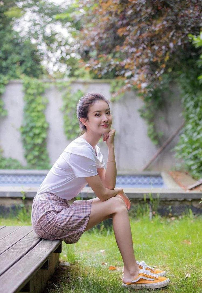 赖雨蒙温柔可人活泼可爱