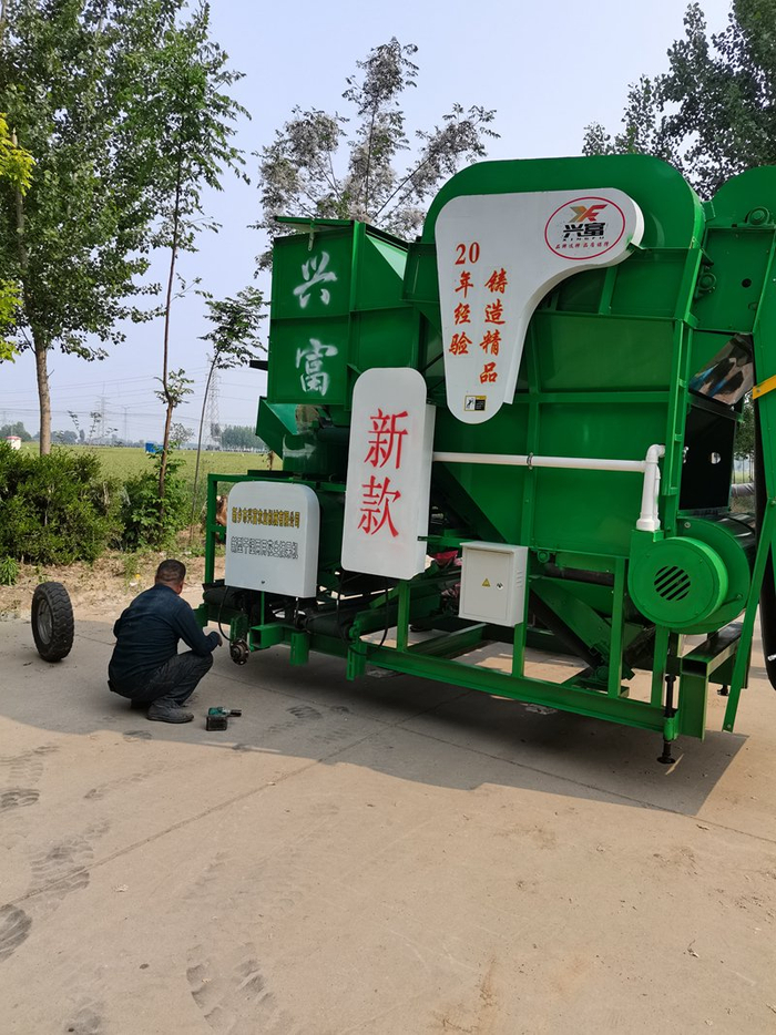 干湿两用花生摘果机的工作原理