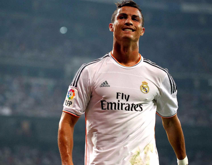 c罗回归皇马跟队曝光高层邀请球王降临新伯纳乌梅西羡慕