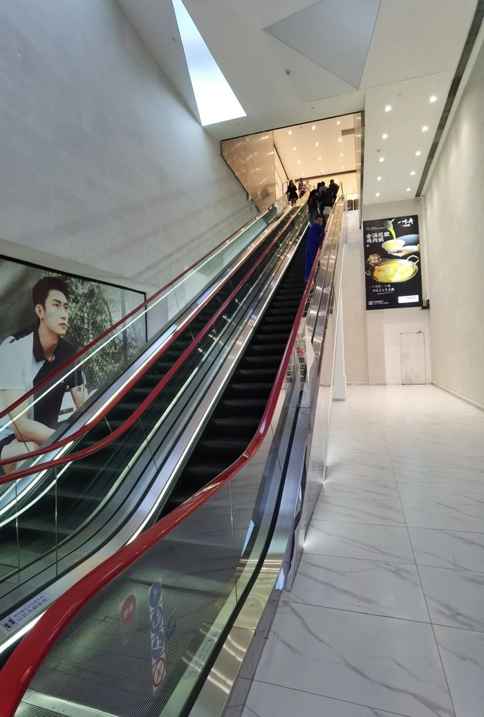 厦门商场安全吗?|万达广场|国贸|自动扶梯_新浪新闻