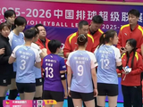 天津女排险胜河南，刘美君娜塔丽亚出色，但青春风暴“露馅”！