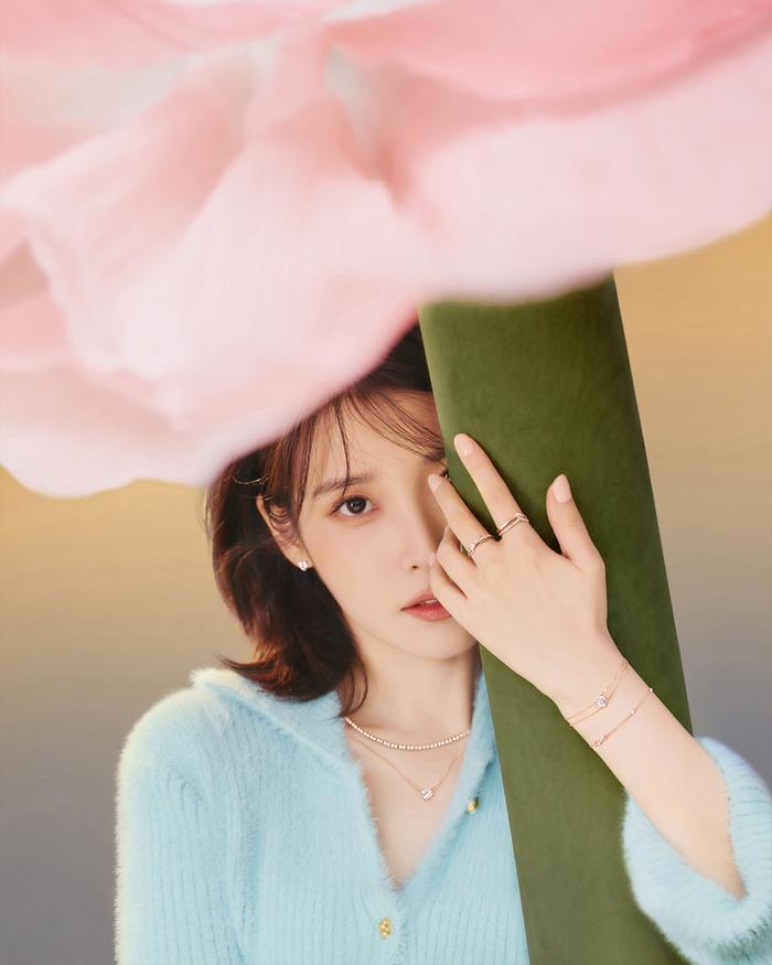 韩国女艺人iu代言珠宝品牌拍最新宣传照