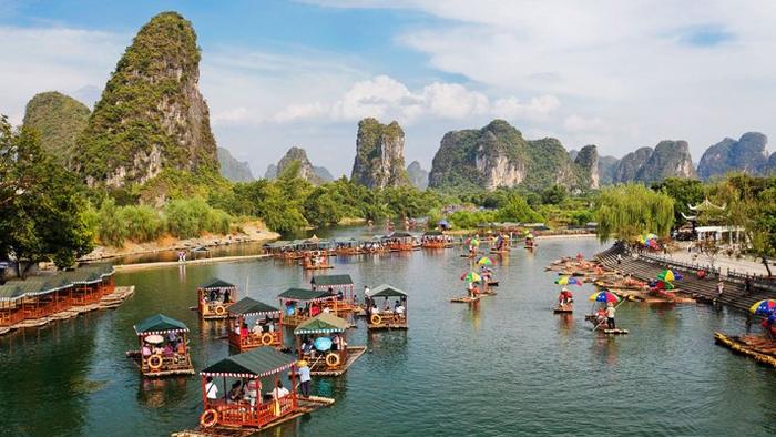 广西阳朔遇龙河风景图片