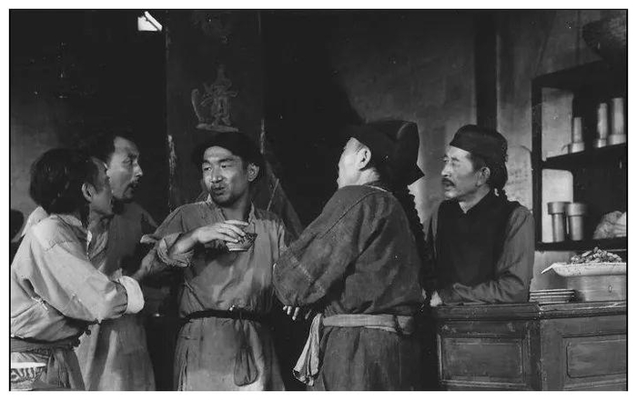 张梦阳:阿Q,100年
