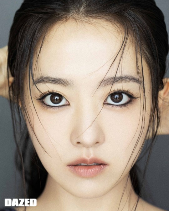 韩国女艺人朴宝英拍杂志写真高冷成熟造型演绎全新魅力|朴宝英|写真