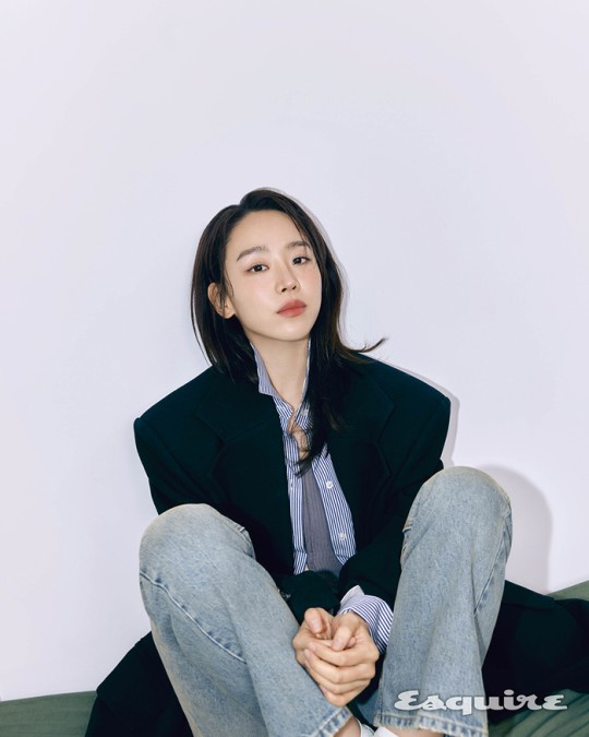韩国女艺人申惠善最新杂志写真曝光